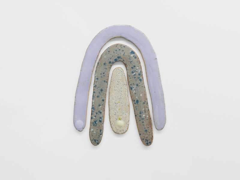 Violet Femmes 2, 2019 | clay, slip, glaze, luster, 52 x 38 x 1.5 cm | Gailan Ngan