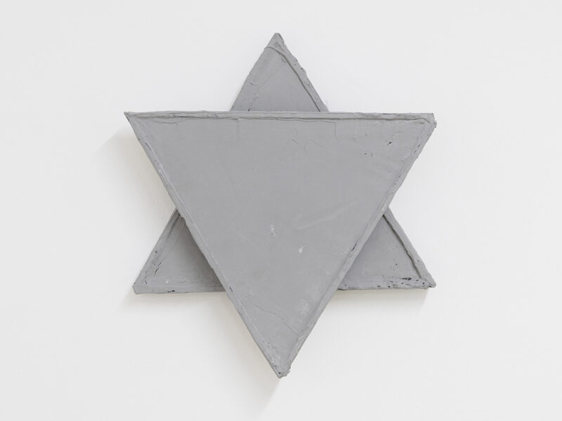 White Star - Wave Length Light Grey, 2025 | Holz, Gips, 35 x 35 x 12 cm