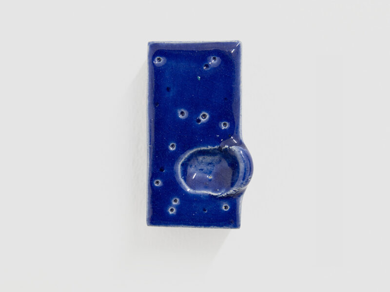Micks Jam #5, 2025 | ceramic, glazed, 7 x 3.8 x 3 cm | Gereon Krebber